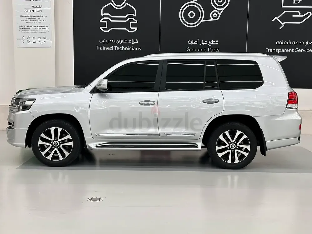 GCC•GXR GT•full service Toyota•original paint•free accident•108kkm - Image 6