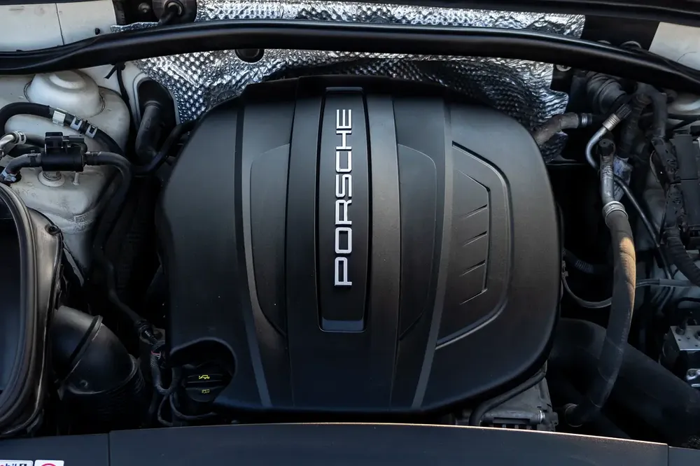 Porsche Macan 2019 GCC | Warranty | Flexible D.P. - Image 11