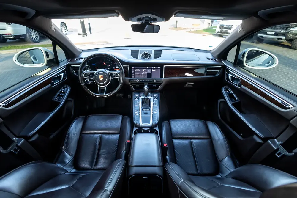 Porsche Macan 2019 GCC | Warranty | Flexible D.P. - Image 14