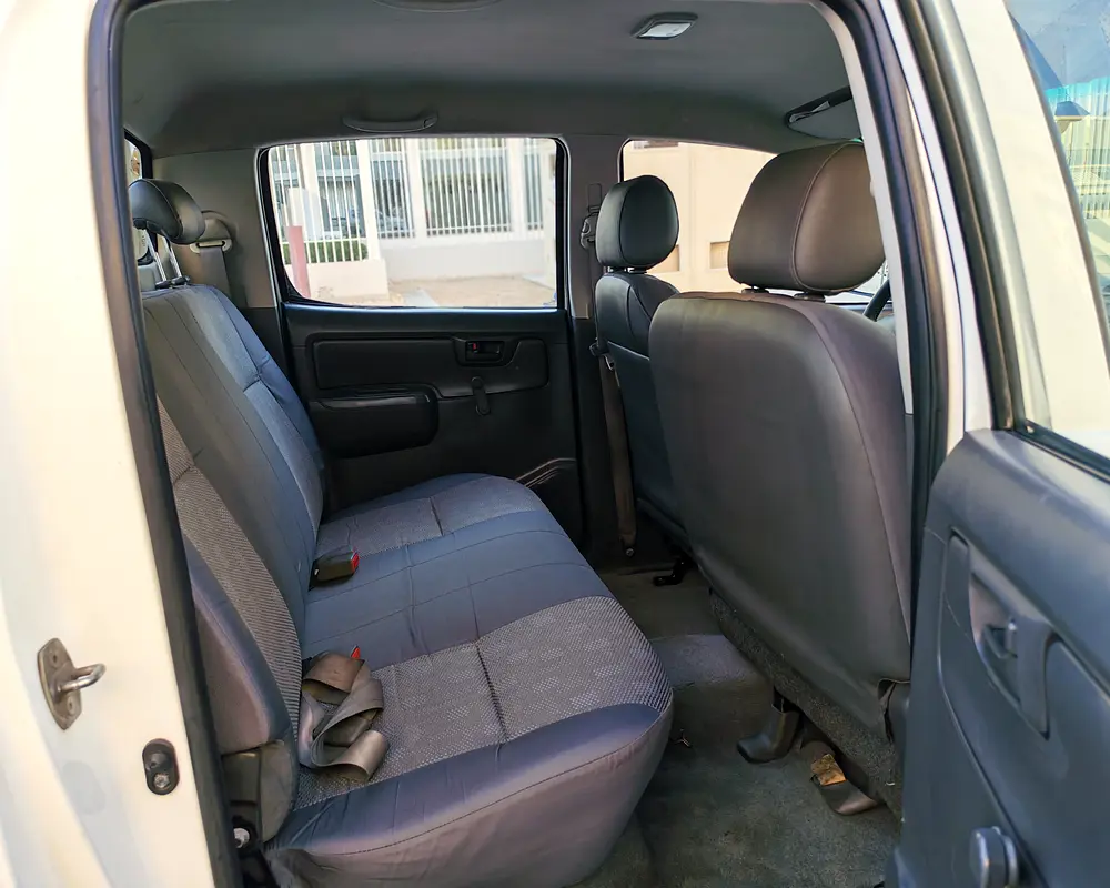 Toyota Hilux 2013 Double Cab 4x4 DLS GCC Specs - Reliable Workhorse Ready Condition - Image 12