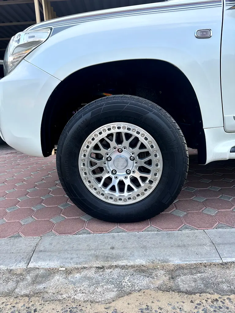 Toyota LC GXR - Image 4