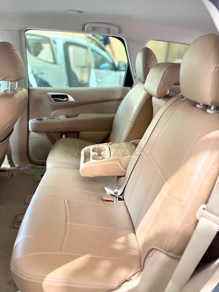 Nissan Pathfinder Midnight Edition 2015, GCC Specs - Well Maintained- - Image 5