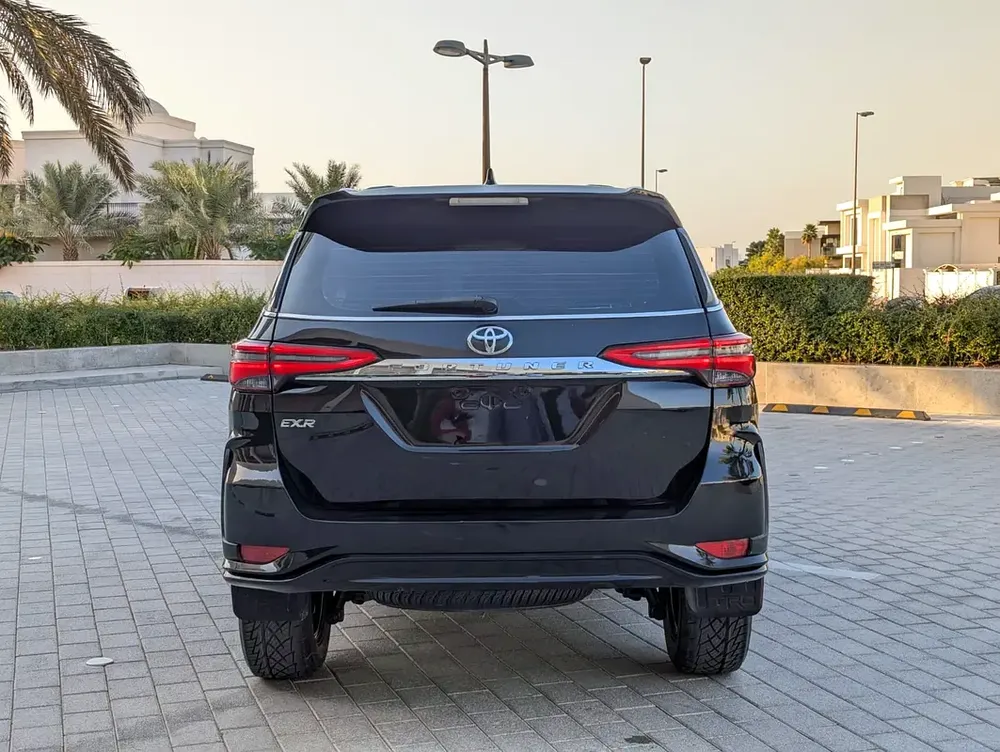 TOYOTA FORTUNER 2019 FACELIFTED 2025 GCC V4 2.7L IN EXCELLENT CONDITION - Image 16