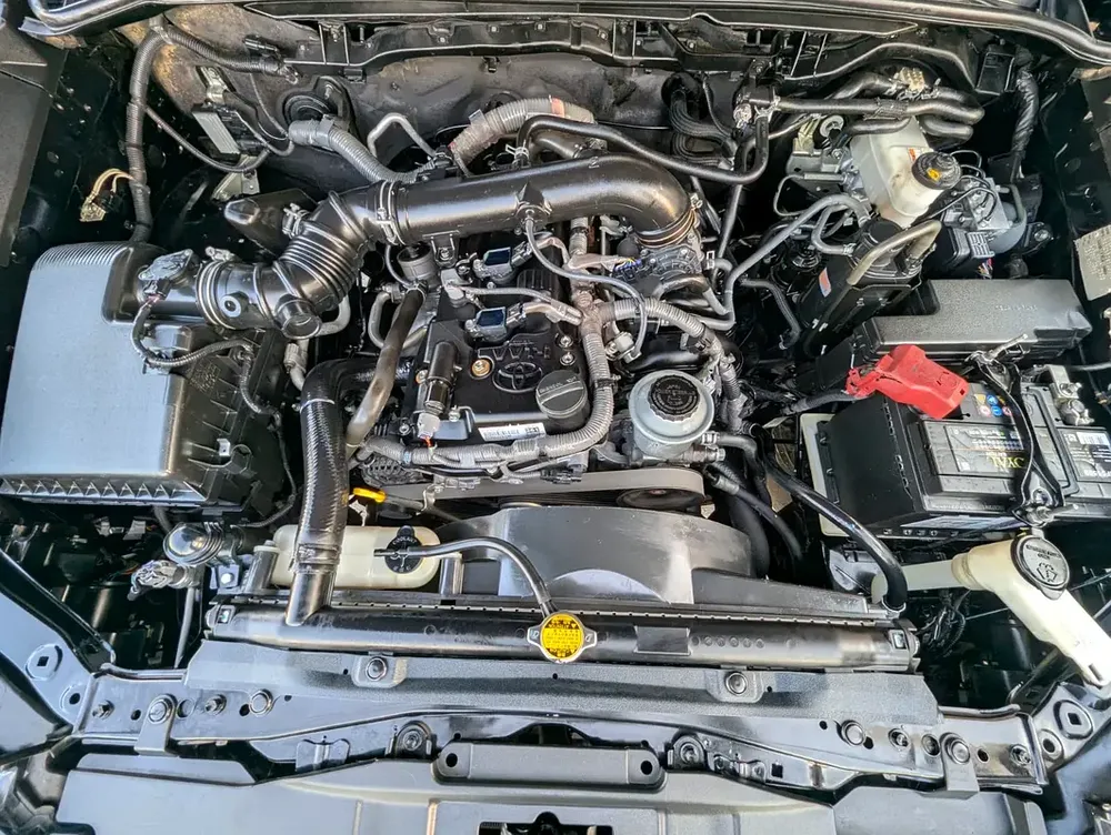 TOYOTA FORTUNER 2019 FACELIFTED 2025 GCC V4 2.7L IN EXCELLENT CONDITION - Image 8