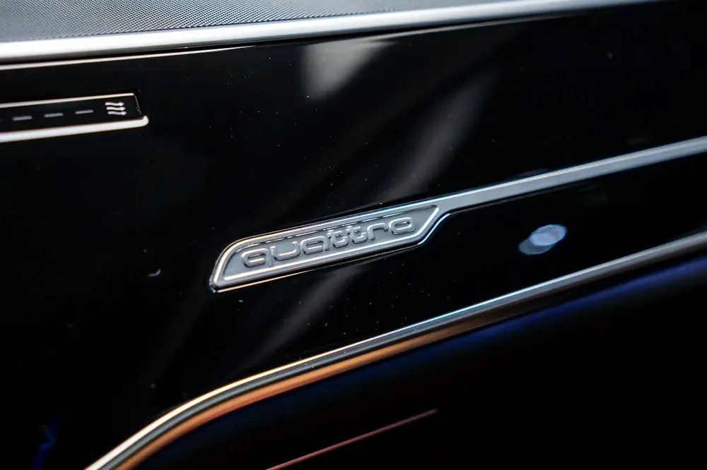 2026 Audi A8 55 TFSI Quattro - GCC Specs - Brand New - Image 17