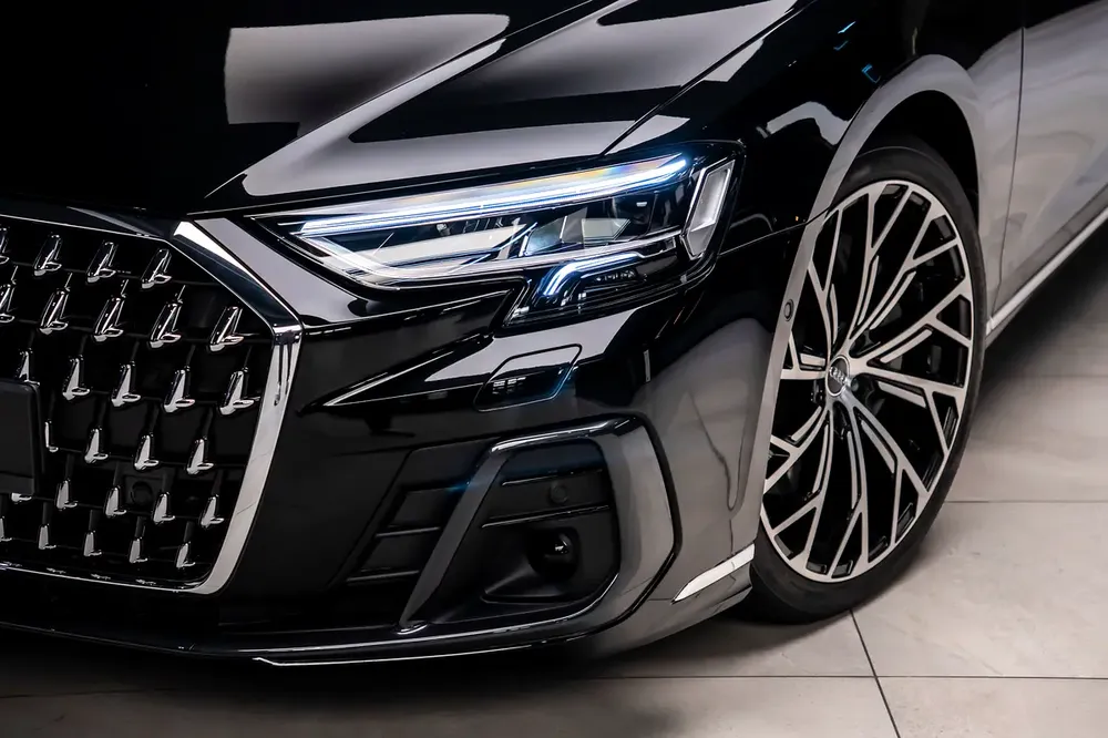 2026 Audi A8 55 TFSI Quattro - GCC Specs - Brand New - Image 4