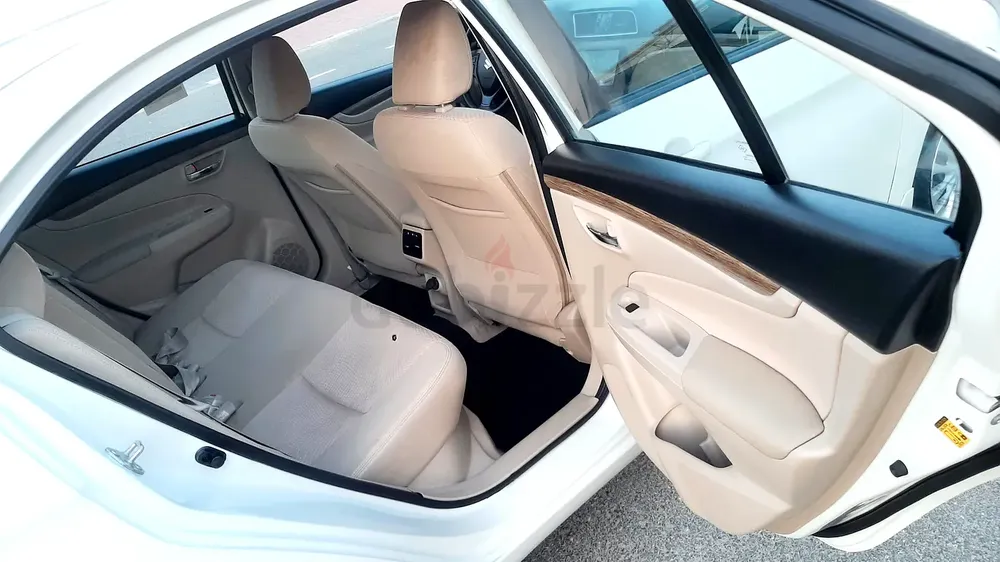 Suzuki Ciaz GL 2025 Model No2 Option Fully Automatic GCC Family Used Urgent Sale - Image 5