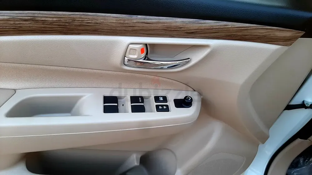 Suzuki Ciaz GL 2025 Model No2 Option Fully Automatic GCC Family Used Urgent Sale - Image 8