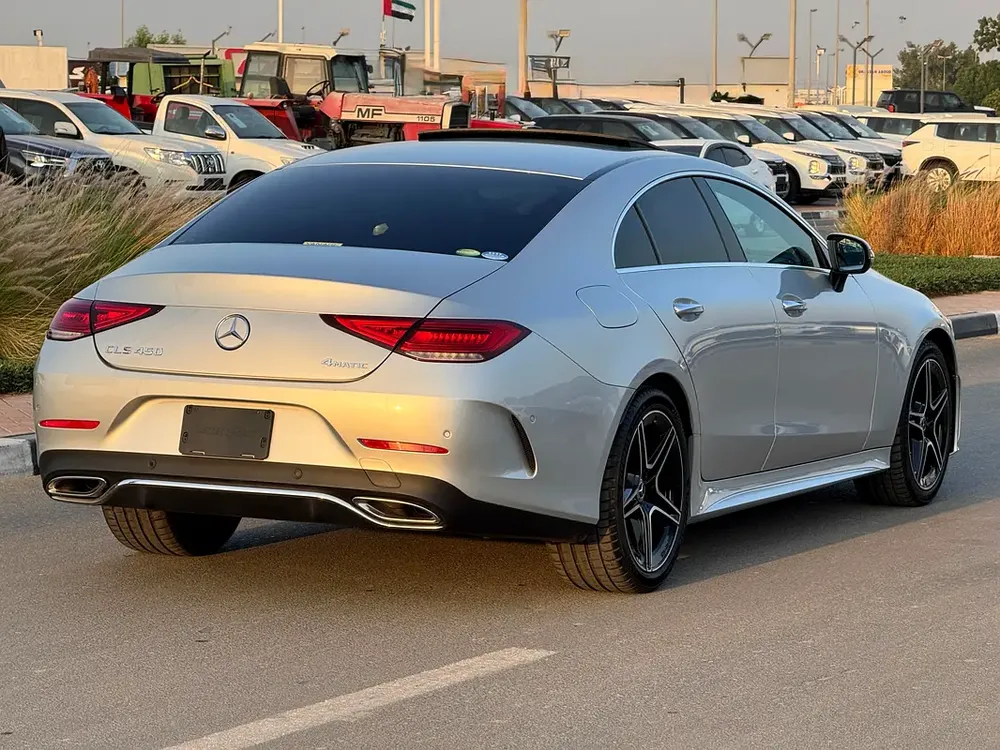 Mercedes Benz CLS450 2019 31000km only - 4.5 Auction Grade - Original Paint - Clean Title - Image 4