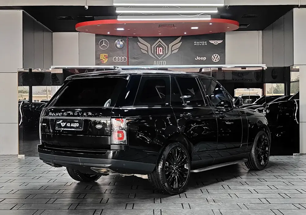AED 2,480 P.M | 2018 Range Rover Vogue HSE | Under Warranty | GCC | - Image 4