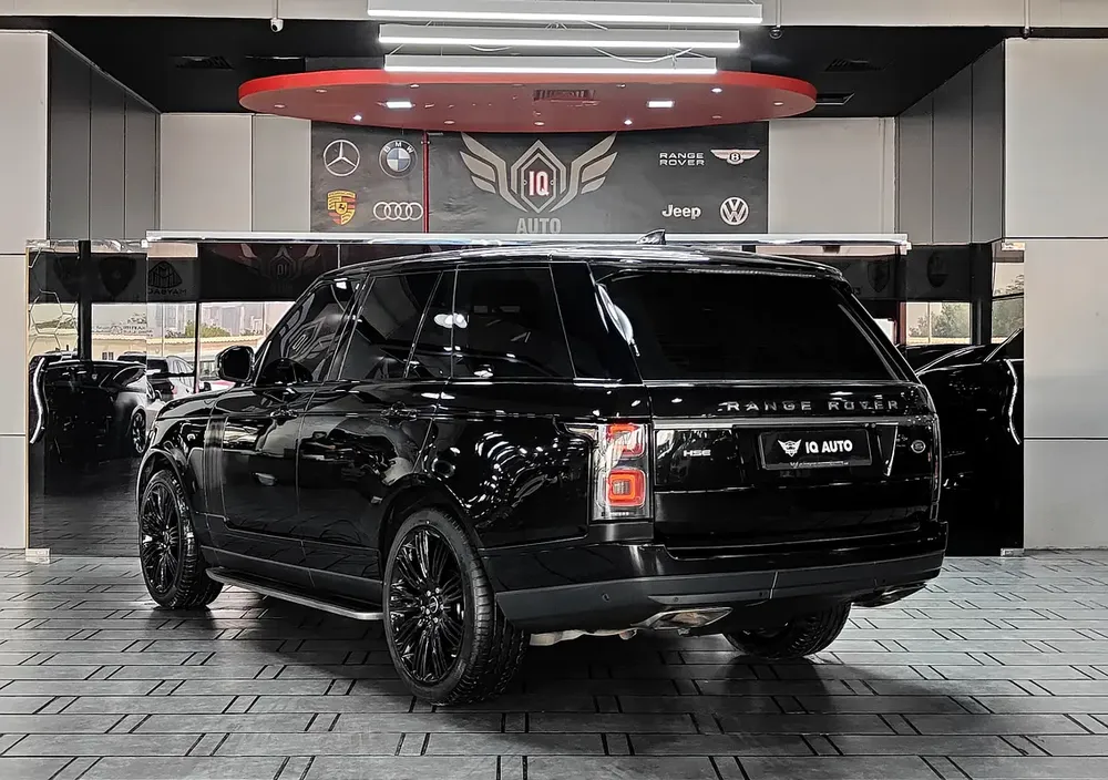 AED 2,480 P.M | 2018 Range Rover Vogue HSE | Under Warranty | GCC | - Image 6