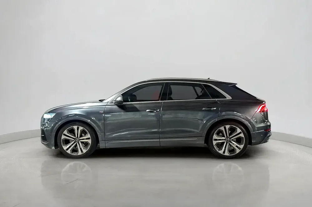 2022 Audi Q8 55 TFSI Quattro 3.0L | GCC Specifications - Image 5