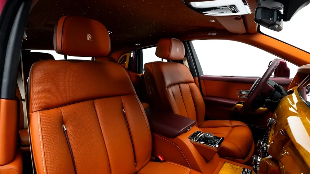 Rolls-Royce Phantom - 2019 - GCC Specs - Image 12
