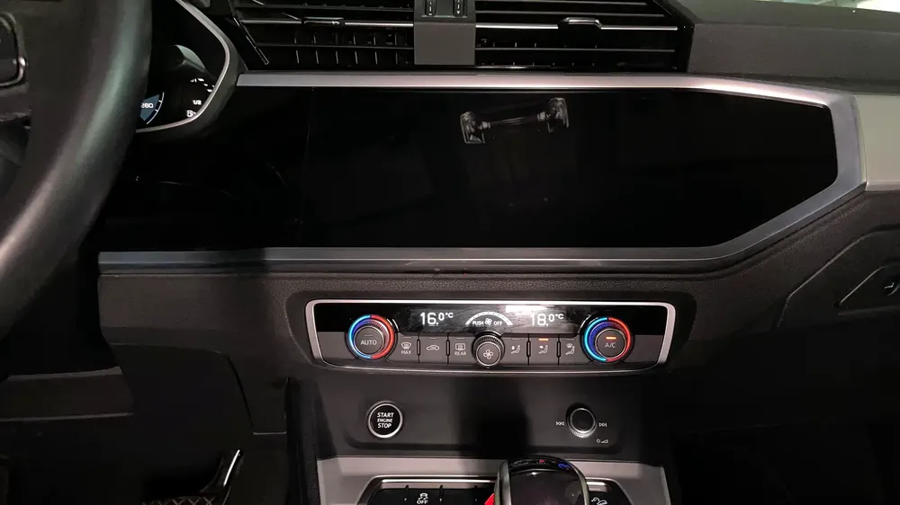 AED 1,565/month | 0 DP | Free 1 Year Warranty | Service History | 30 Day Return | AUDI Q3 2023 - Image 8