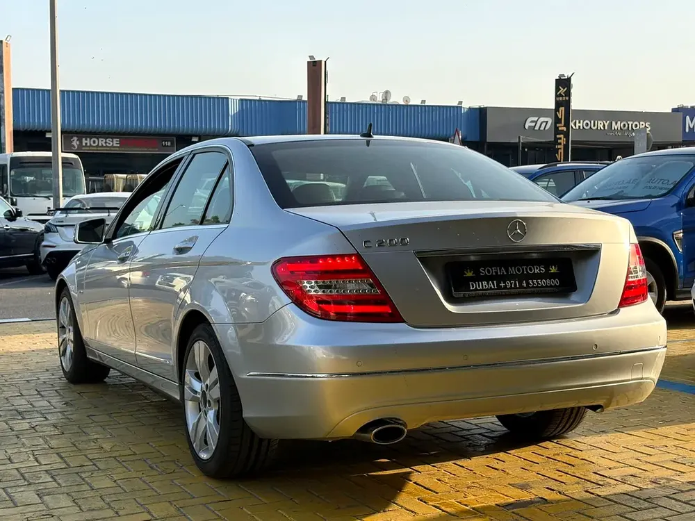 2012 Mercedes-Benz C-Class C200 GCC Specs - Excellent Condition - Image 4