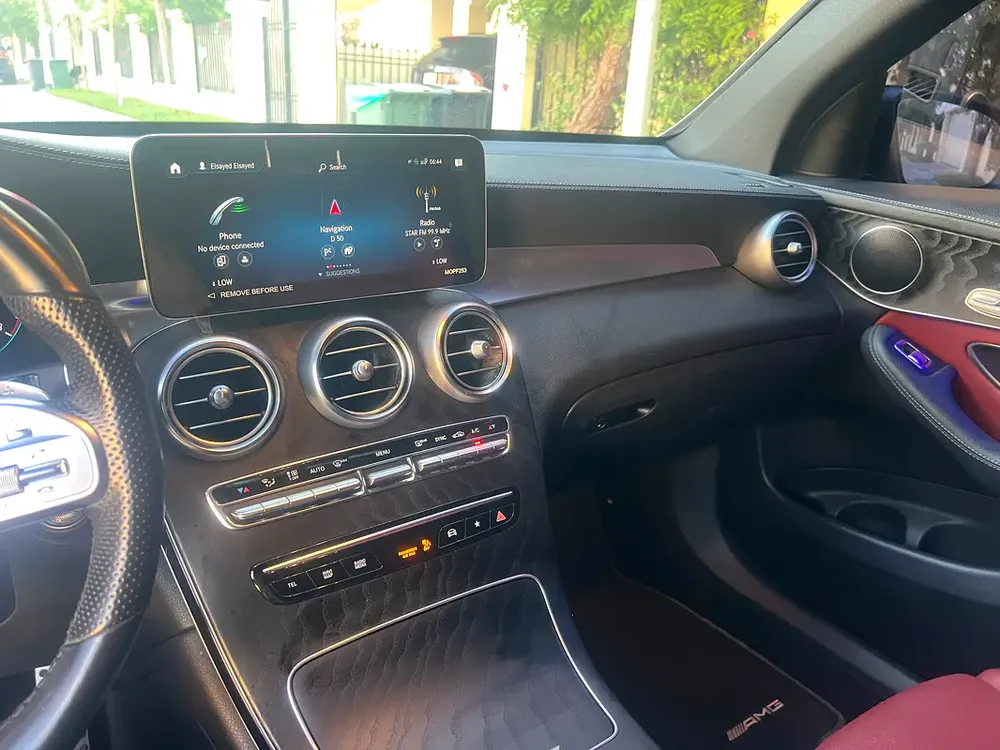 Coupe | GCC Specs | Free Accident | Under Warranty | Full Service History - Image 13