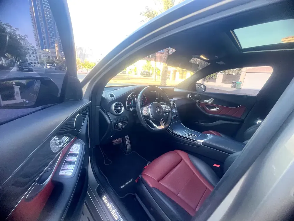 Coupe | GCC Specs | Free Accident | Under Warranty | Full Service History - Image 16