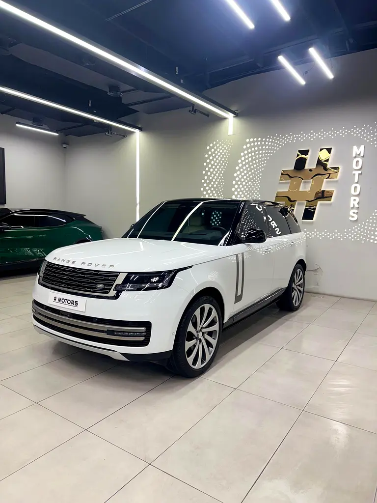 Range Rover Vogue V6 HSE GCC - Image 5