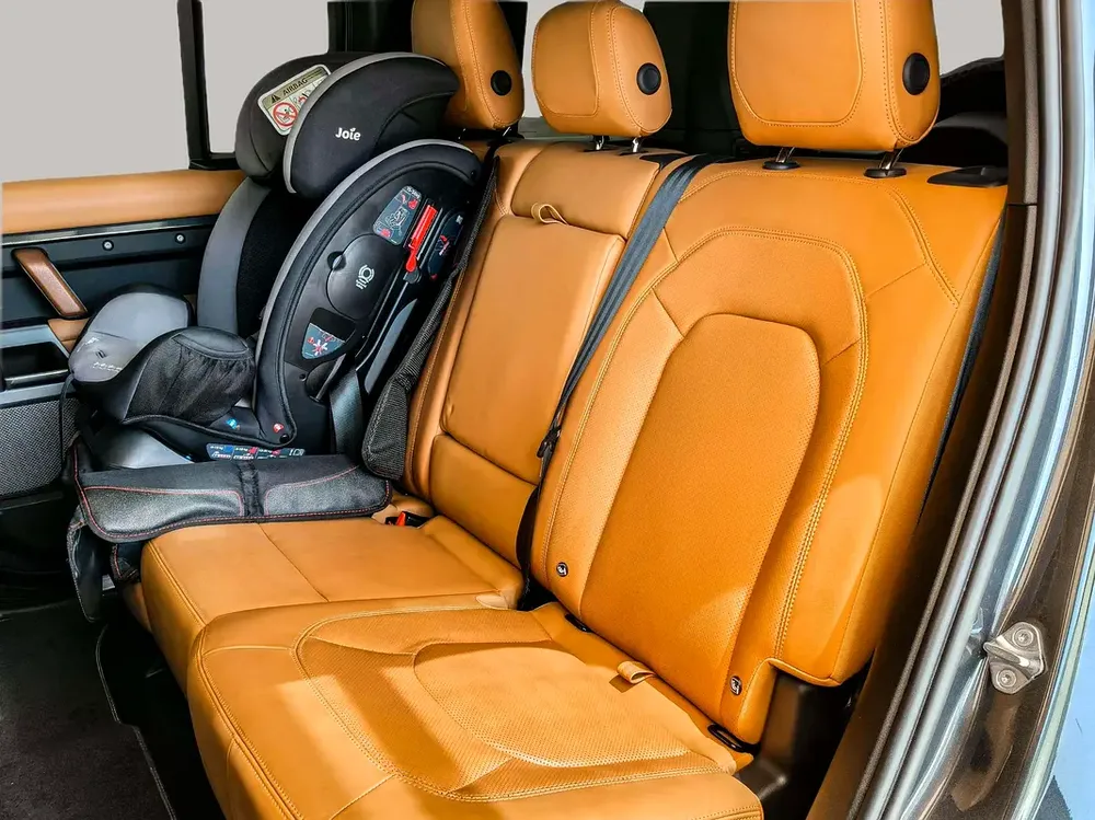 AED 4786/month | 2023 Land Rover Defender 110 HSE (P400) | GCC Specs | Ref#469333 - Image 13