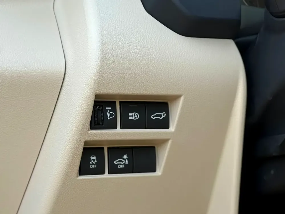 Toyota Land Cruiser GXR 2026 GCC Specs - Image 7