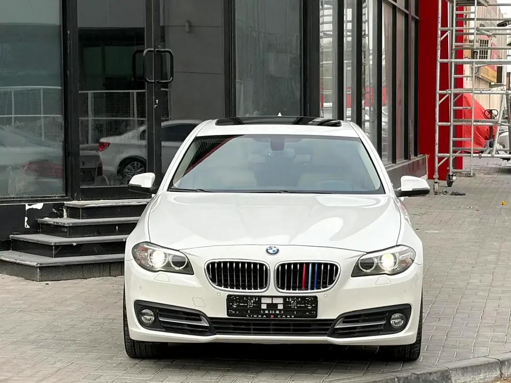 BMW 5-Series 520i 2015 GCC Specs - Well Maintained Luxury Sedan - Image 7
