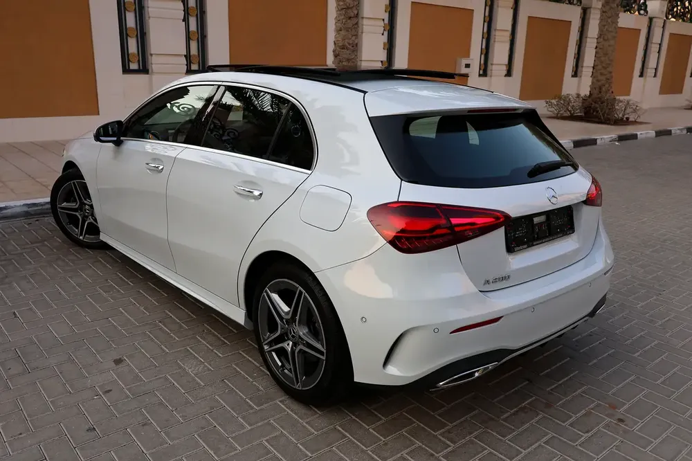 Mercedes-Benz A200 AMG-2024-16000KM-GCC SPECS- UNDER WARRANTY  SERVICE CONTRACT - Image 6