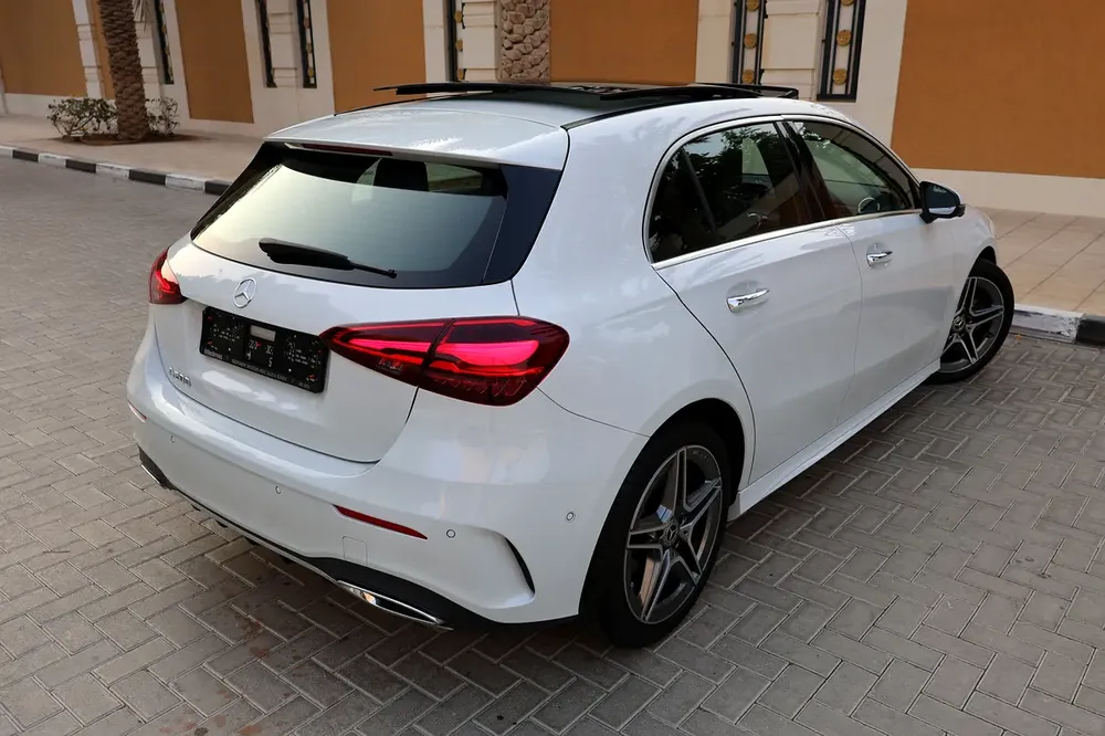 Mercedes-Benz A200 AMG-2024-16000KM-GCC SPECS- UNDER WARRANTY  SERVICE CONTRACT - Image 7