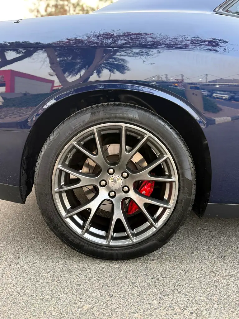 2016 Dodge Challenger SRT V8 GCC | Only 48,000 KM | Accident Free | No Repaint - Image 14