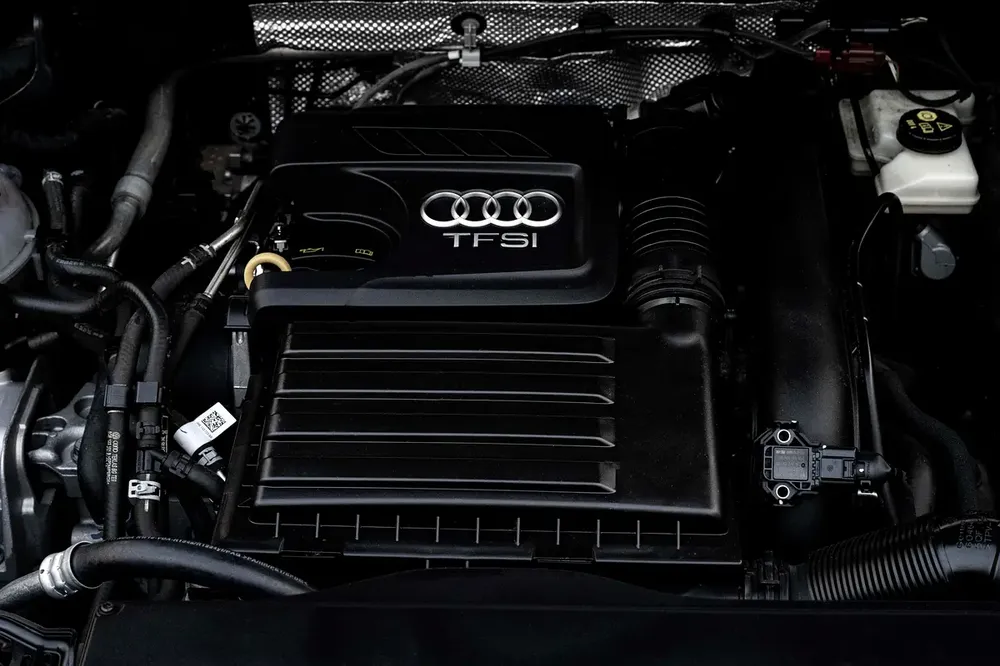 2,488 P.M | 0% Downpayment | Audi Q3 35 TFSI Low Kms! - Image 14
