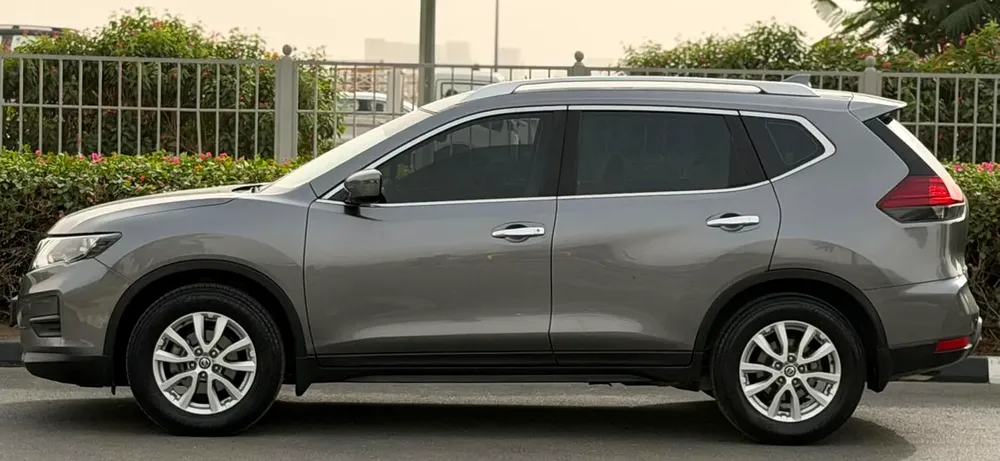 2022/Nissan/X-Trail/Low Price/GCC/Immaculate Condition/Own in Cash/Auto Loan at 0% Down Payment - Image 4