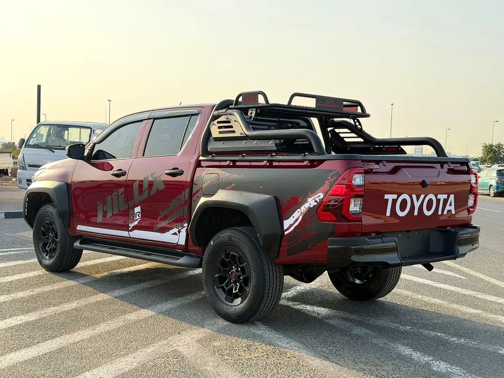 2022 Toyota Hilux GR Sports Modified - 2.7L V4 AWD -GCC- Full Off Road Rollbar - Special Colour - Image 5