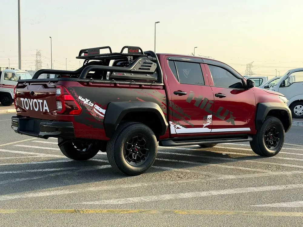 2022 Toyota Hilux GR Sports Modified - 2.7L V4 AWD -GCC- Full Off Road Rollbar - Special Colour - Image 8