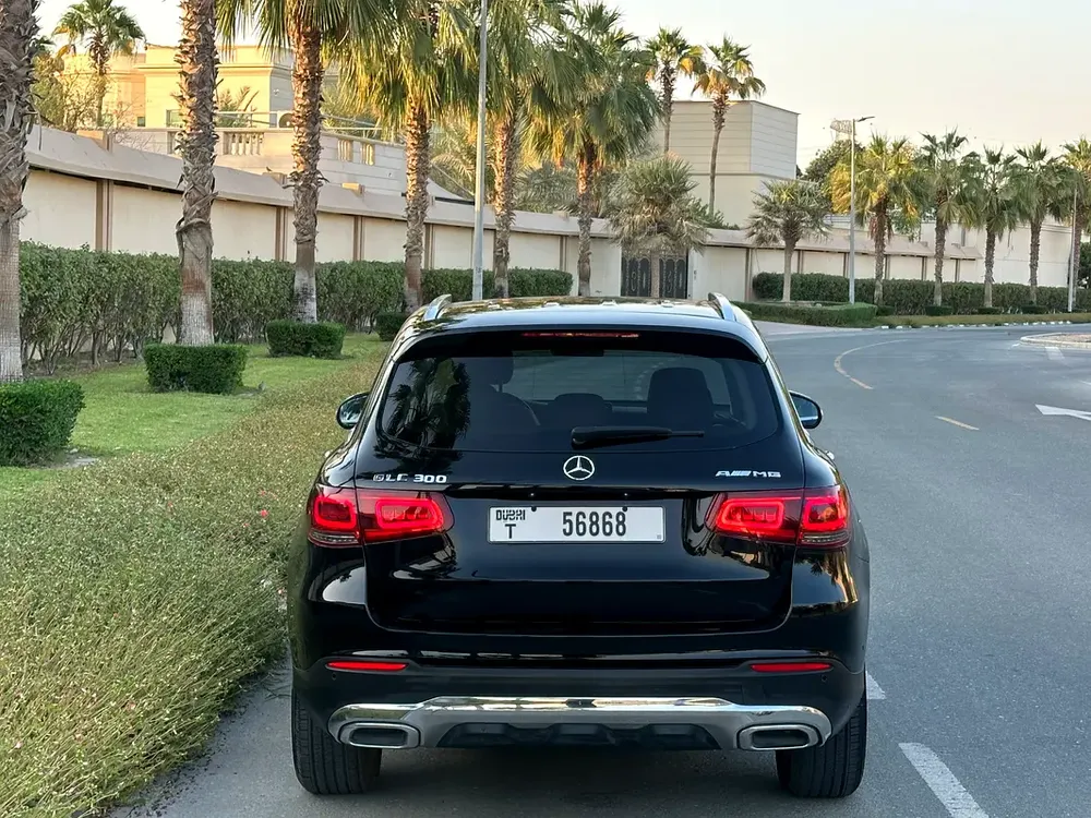 Mercedes GLC 300, 2022 model. - Image 5