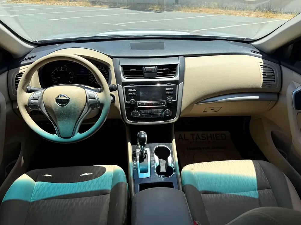 Nissan Altima SV 2018 GCC Specs - Well Maintained - Image 12