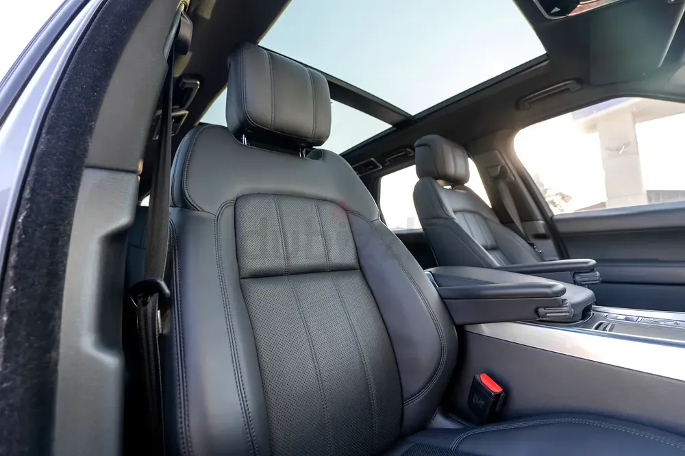 2019 Land Rover Range Rover Sport HSE Dynamic | GCC Specs | Low Mileage - Image 10