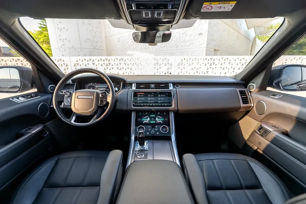 2019 Land Rover Range Rover Sport HSE Dynamic | GCC Specs | Low Mileage - Image 13