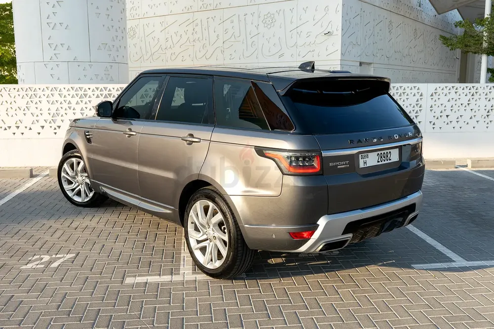2019 Land Rover Range Rover Sport HSE Dynamic | GCC Specs | Low Mileage - Image 8