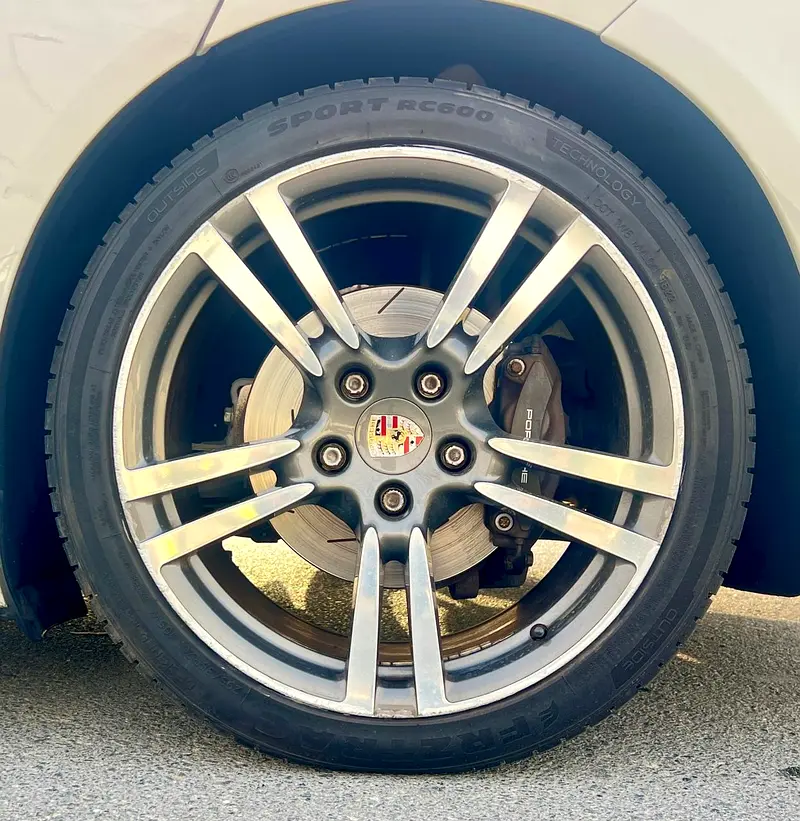 GCC Specs Porsche Panamera 4 - 2011 - Image 10