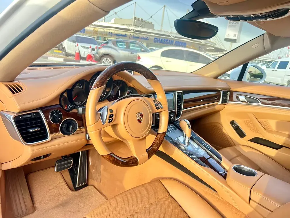 GCC Specs Porsche Panamera 4 - 2011 - Image 12