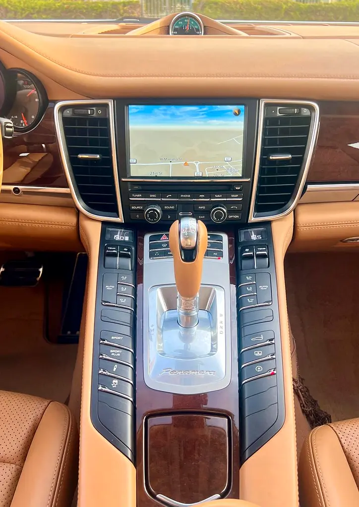 GCC Specs Porsche Panamera 4 - 2011 - Image 15