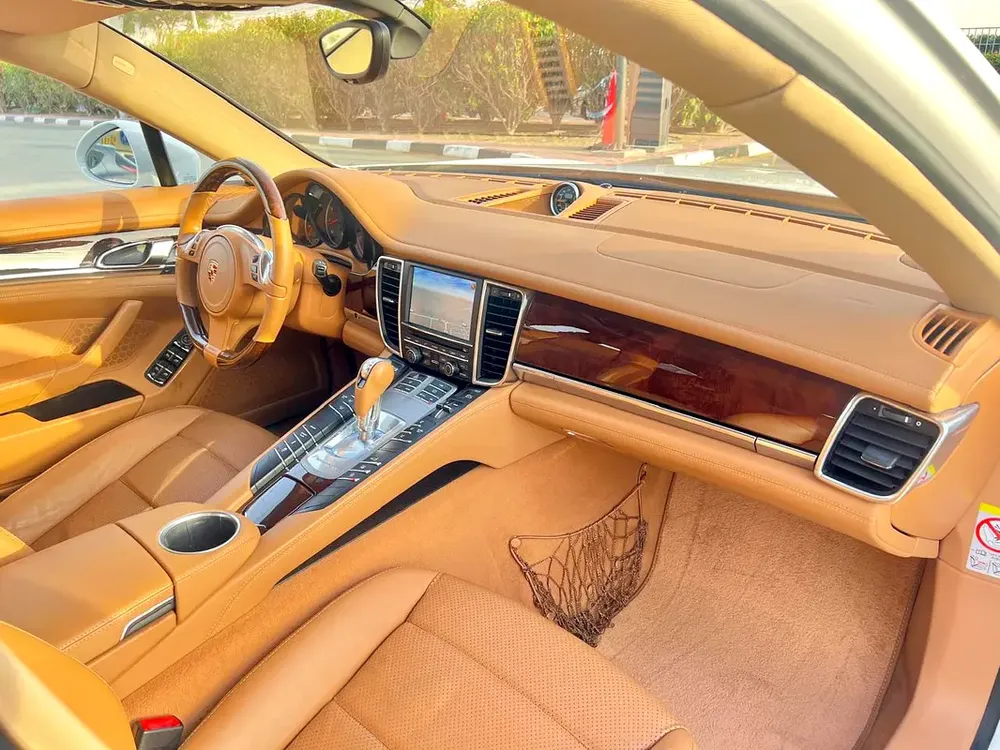 GCC Specs Porsche Panamera 4 - 2011 - Image 19