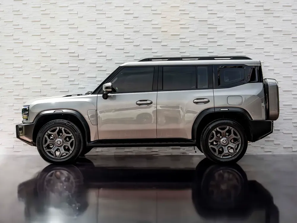 0% DOWN-PAYMENT | BRAND NEW CONDITION | LUXURY PLUS 4WD | NO WAITING | WARRANTY ELITE - Image 5