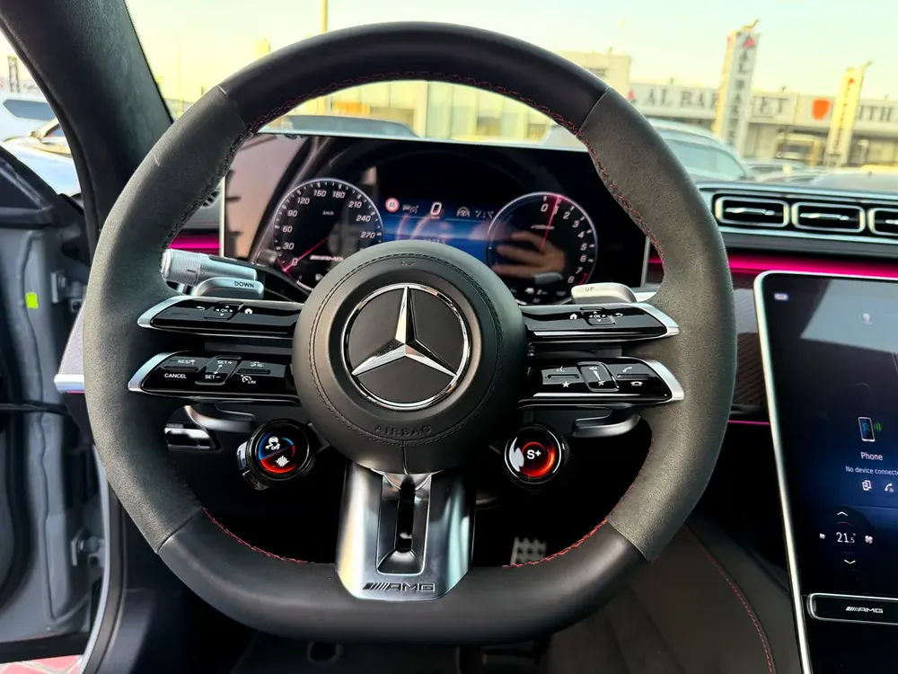 2024 Mercedes-Benz S 63 AMG E Performance - Image 6
