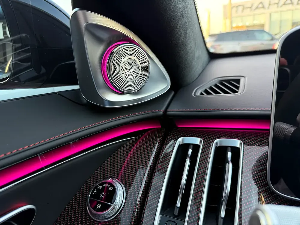 2024 Mercedes-Benz S 63 AMG E Performance - Image 9