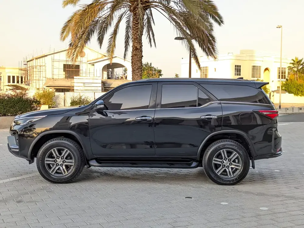 TOYOTA FORTUNER 2017 FACELIFTED 2025 GXR V6 4.0L GCC IN EXCELLENT CONDITION - Image 16
