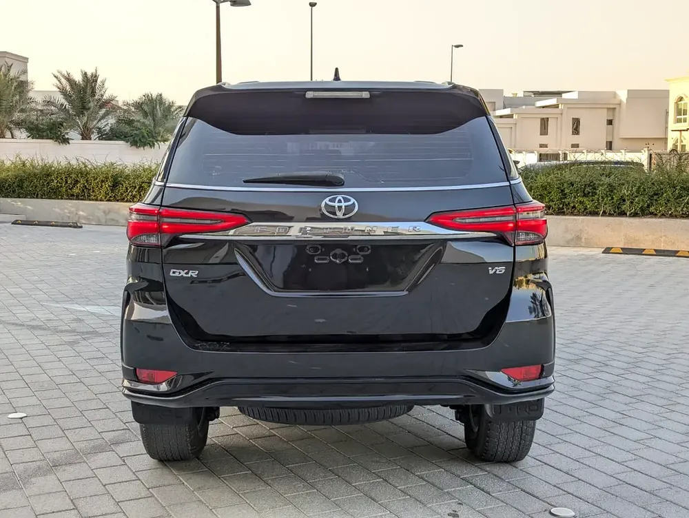 TOYOTA FORTUNER 2017 FACELIFTED 2025 GXR V6 4.0L GCC IN EXCELLENT CONDITION - Image 18