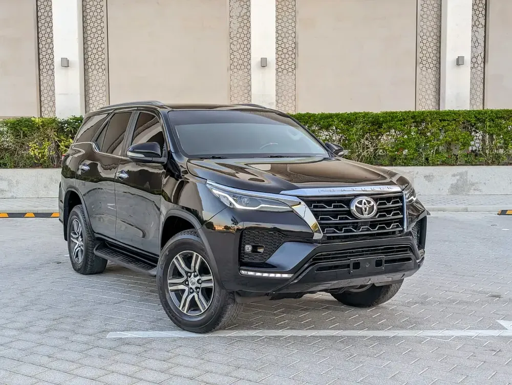 TOYOTA FORTUNER 2017 FACELIFTED 2025 GXR V6 4.0L GCC IN EXCELLENT CONDITION - Image 20