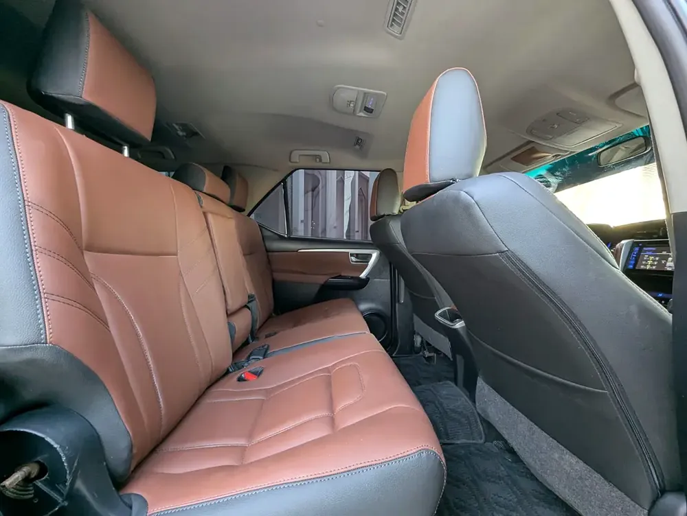 TOYOTA FORTUNER 2017 FACELIFTED 2025 GXR V6 4.0L GCC IN EXCELLENT CONDITION - Image 4