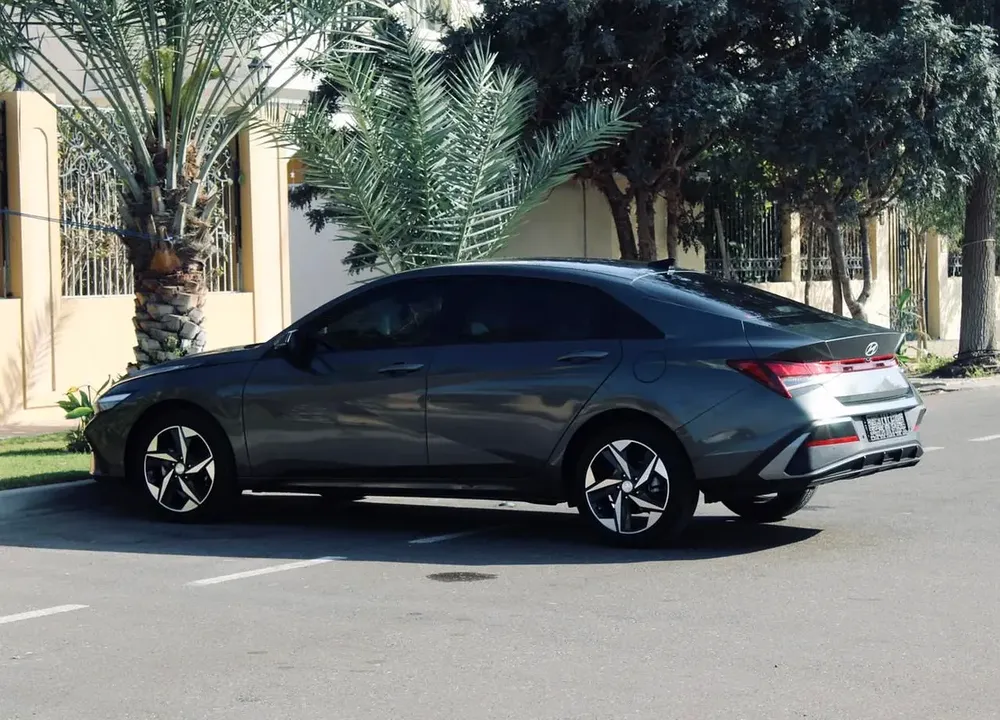 2025 Hyundai Elantra 2025 GCC with Warranty Available on Cash and Bank finance  Zero % DownPayment - Image 18