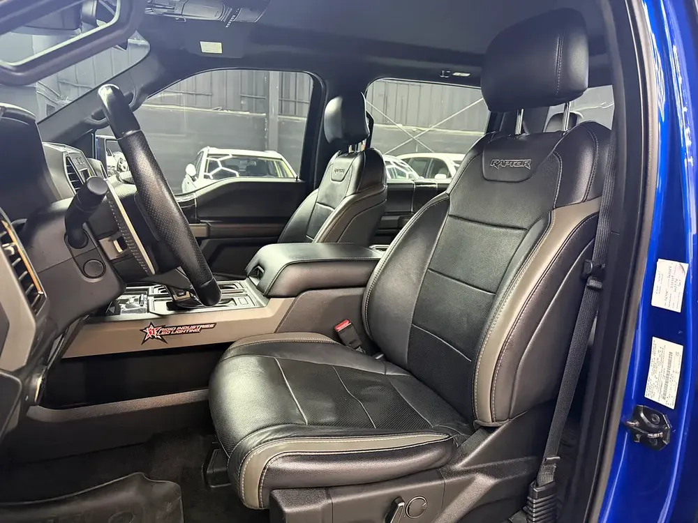 FORD -RAPTOR 2017 213000 KMS FULL OPTIONS ( PERFORMANCE) FULL SERVICE HISTORY ( 4 DOORS ) GCC SPECS - Image 13